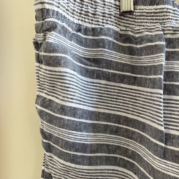 J. Jill Blue and White Striped Linen Shorts - Size XL - Picture 9 of 10